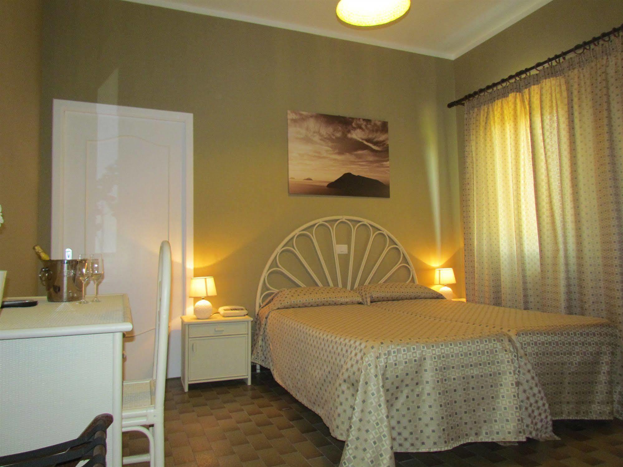 Pietra Pomice Hotel Lipari  Exteriér fotografie